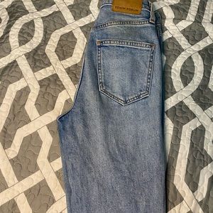 Aritzia High Rise Slim Jeans